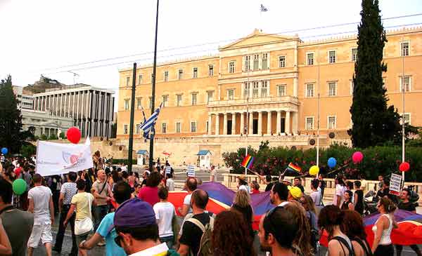 Manifestação LGBT em frente ao parlamento em 2009. Foto MaryLou/Flickr