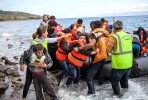 Chegada de refugiados a Lesbos. Foto Ben White/ CAFOD