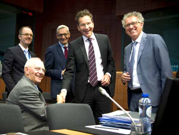 Schäuble e Dijsselbloem no Eurogrupo de 24 de maio.