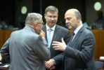 Klaus Reglink, Valdis Dombrovskis e Pierre Moscovici.
